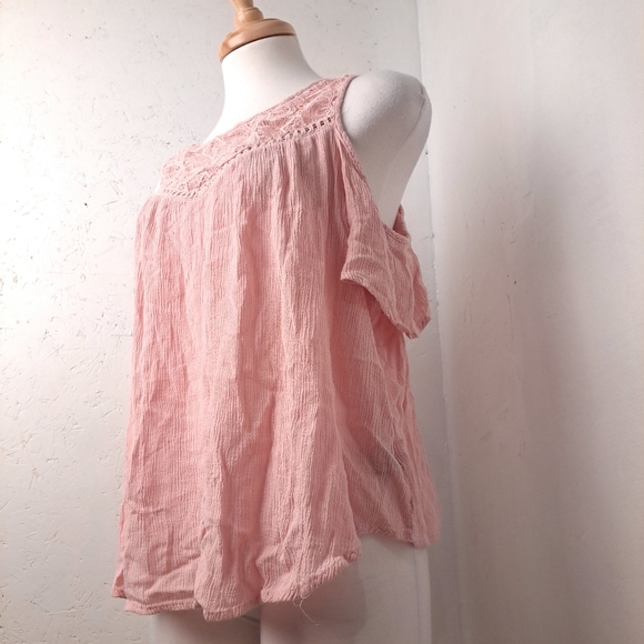 Lily Morgan | Pink cold shoulder t shirt with lace details - Picture 5 of 13